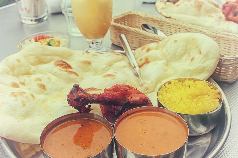 Read more about the article 目黒川の桜 2013 #07：花よりカレー